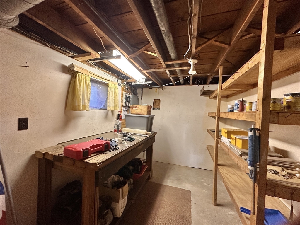 32 Hillcrest Road Burlington, MA 01803 - Photo 35 of 41 Gallery Image 35