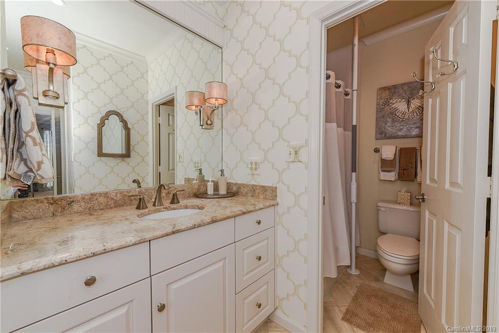 858 Cherokee Road Charlotte, NC 28207 - Photo 12 of 15 Gallery Image 12