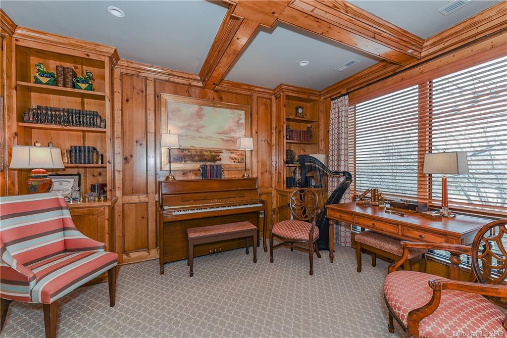 858 Cherokee Road Charlotte, NC 28207 - Photo 9 of 15 Gallery Image 9