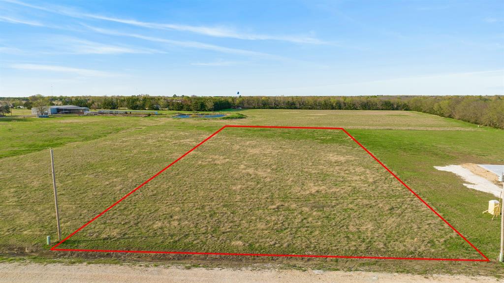 161 Private Road Blossom, TX 75416 - Photo 3 of 20 a view of a swimming pool