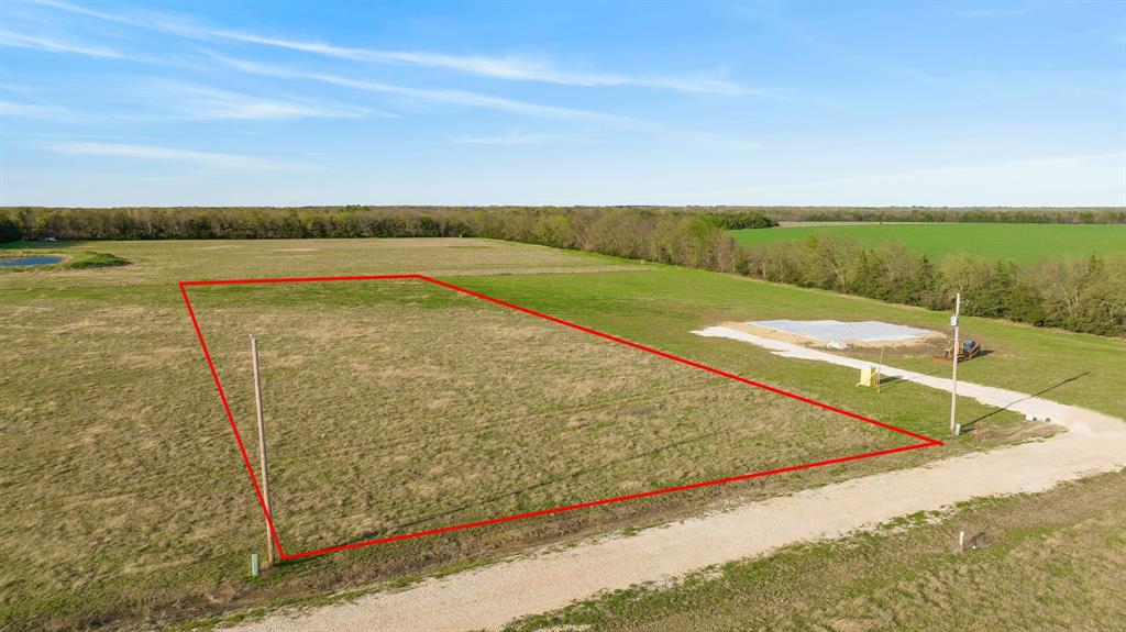 161 Private Road Blossom, TX 75416 - Photo 4 of 20 a view of a swimming pool with an ocean view