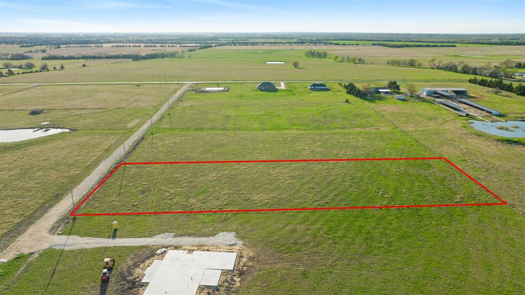 161 Private Road Blossom, TX 75416 - Photo 5 of 20 a view of an ocean and beach