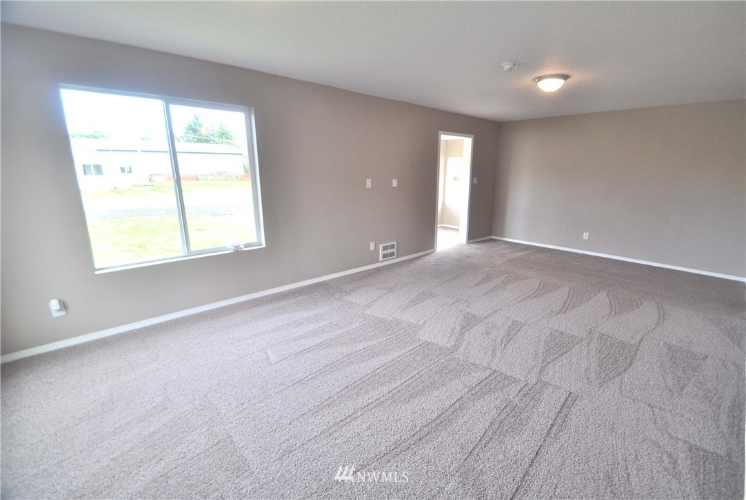 1109 Harding Road Aberdeen, WA 98520 - Photo 4 of 22 Gallery Image 4