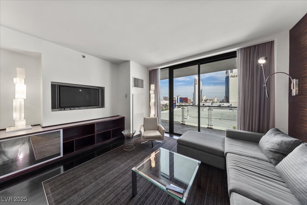 4381 West Flamingo Road, Unit 8312 Las Vegas, NV 89103 - Photo 4 of 25