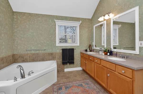 $634,900 | 210 Woodward Avenue, Geneva, IL 60134