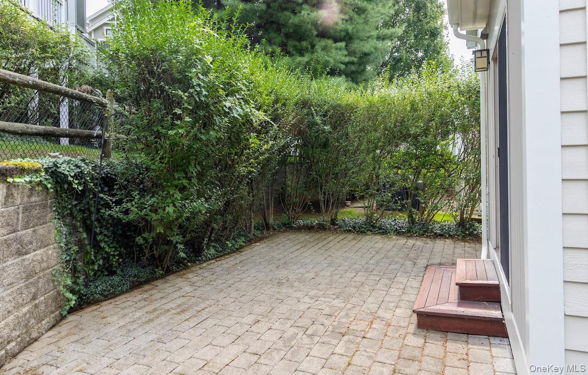 66 Landing Drive Dobbs Ferry, NY 10522 - Photo 15 of 44 a view of a back yard