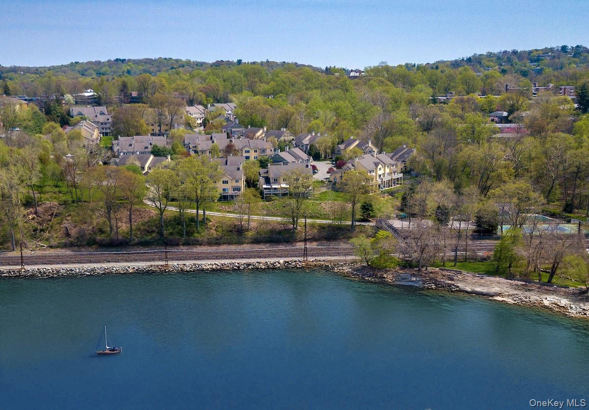 66 Landing Drive Dobbs Ferry, NY 10522 - Photo 35 of 44 an aerial view of residential house with outdoor space and river