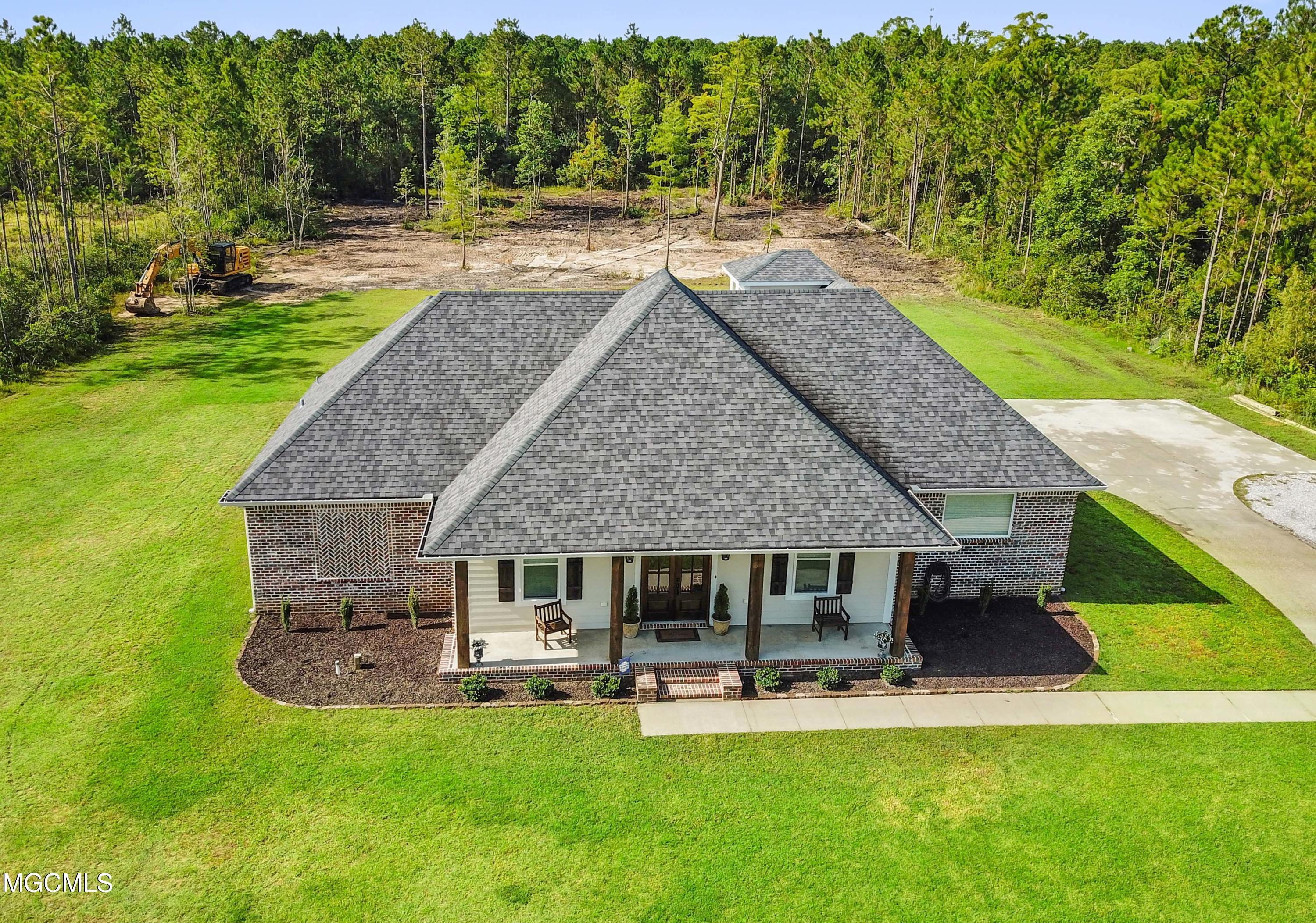 6301 Brown Road Ocean Springs, MS 39564 - Photo 1 of 34 DCIM\100MEDIA\DJI_0001.JPG