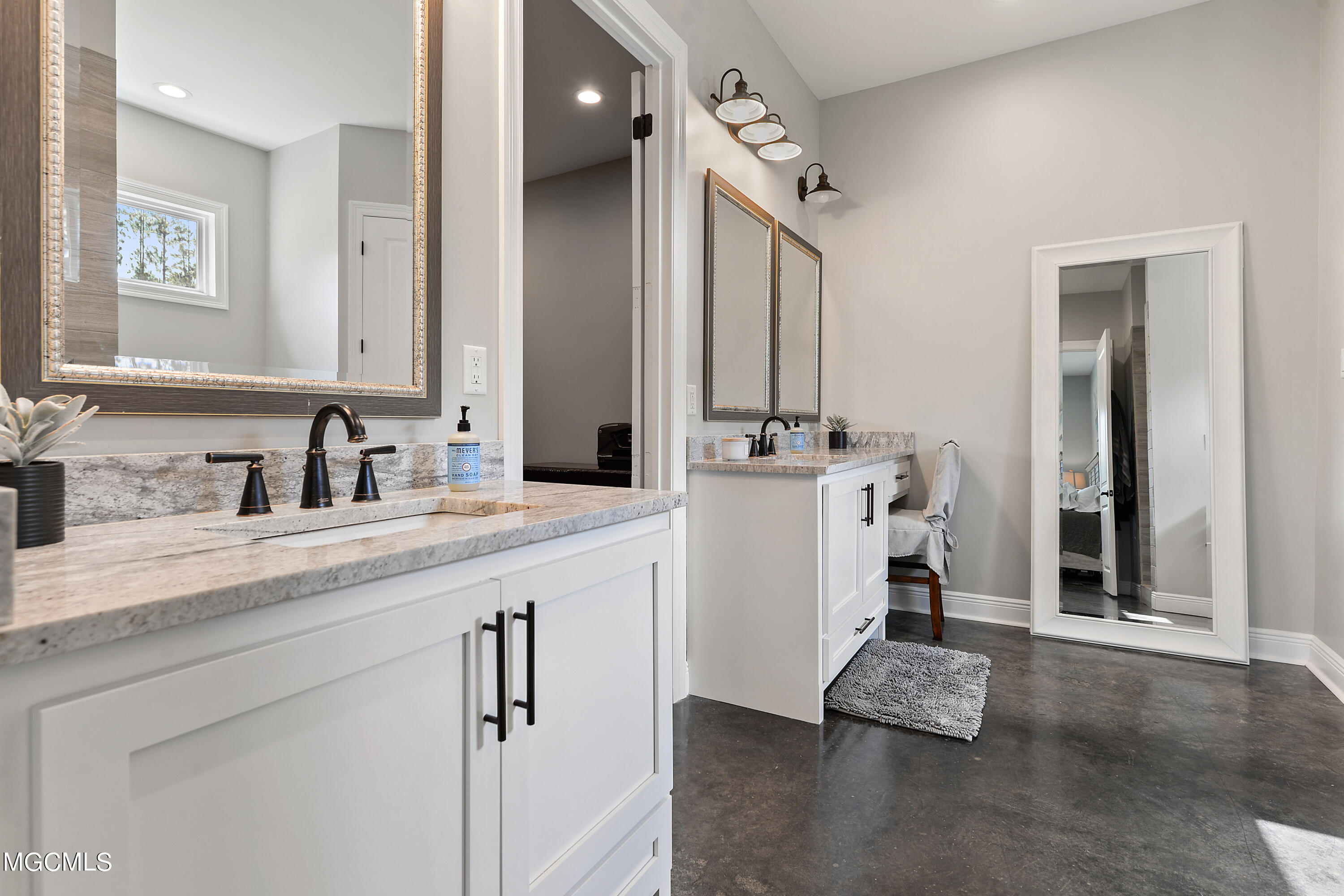 6301 Brown Road Ocean Springs, MS 39564 - Photo 15 of 34 017