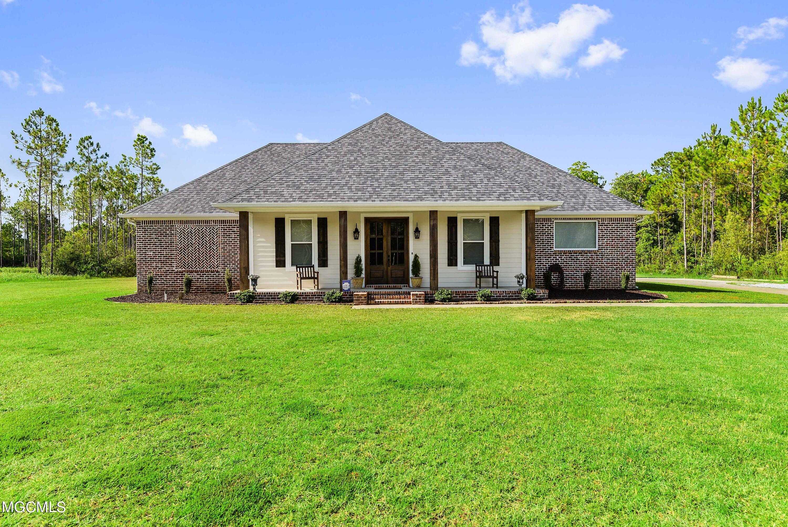 6301 Brown Road Ocean Springs, MS 39564 - Photo 2 of 34 002