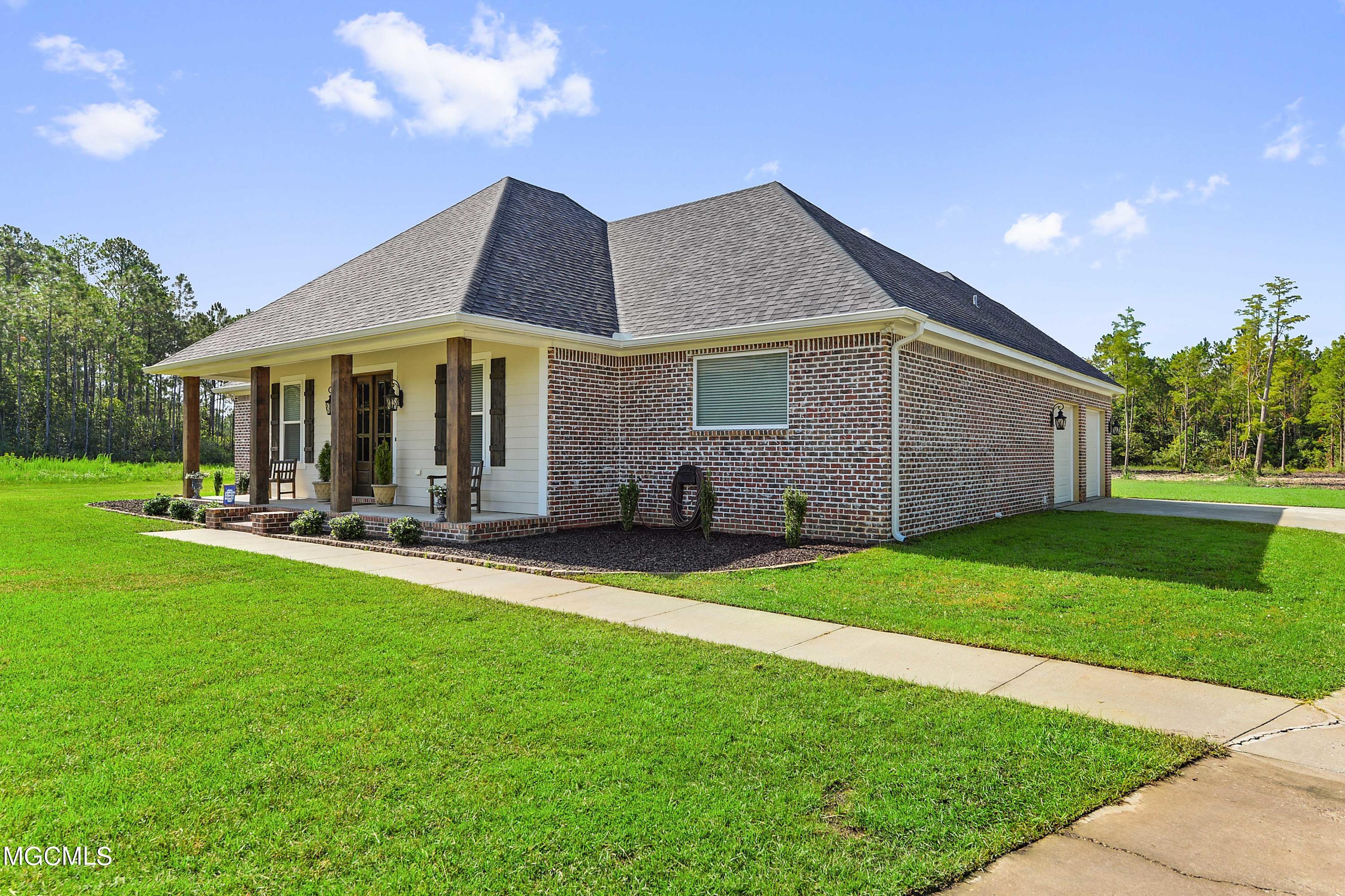 6301 Brown Road Ocean Springs, MS 39564 - Photo 3 of 34 003