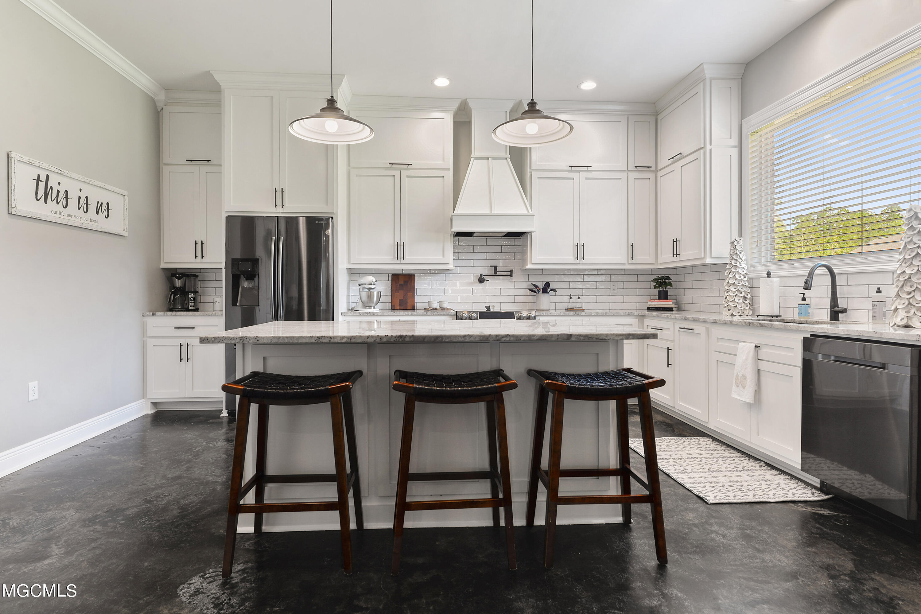 6301 Brown Road Ocean Springs, MS 39564 - Photo 8 of 34 009