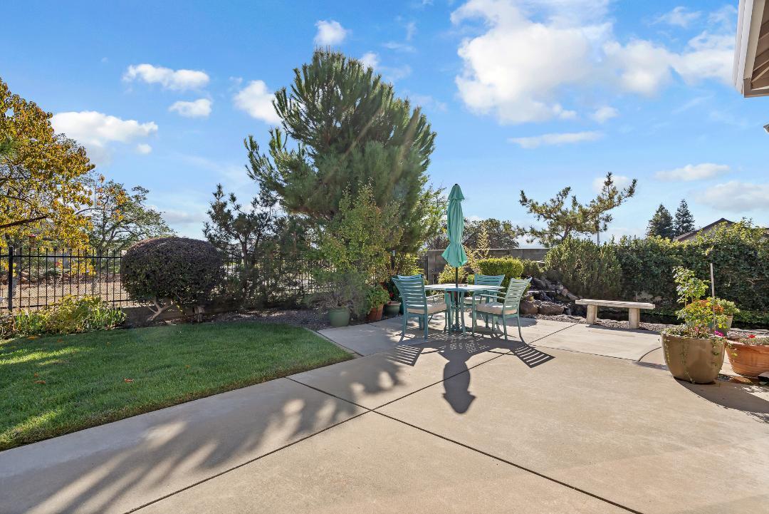 3685 Wimbledon Drive Redding, CA 96002 - Photo 57 of 70 3685WimbledonDrive-55