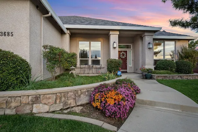$715,000 | 3685 Wimbledon Drive, Redding, CA 96002