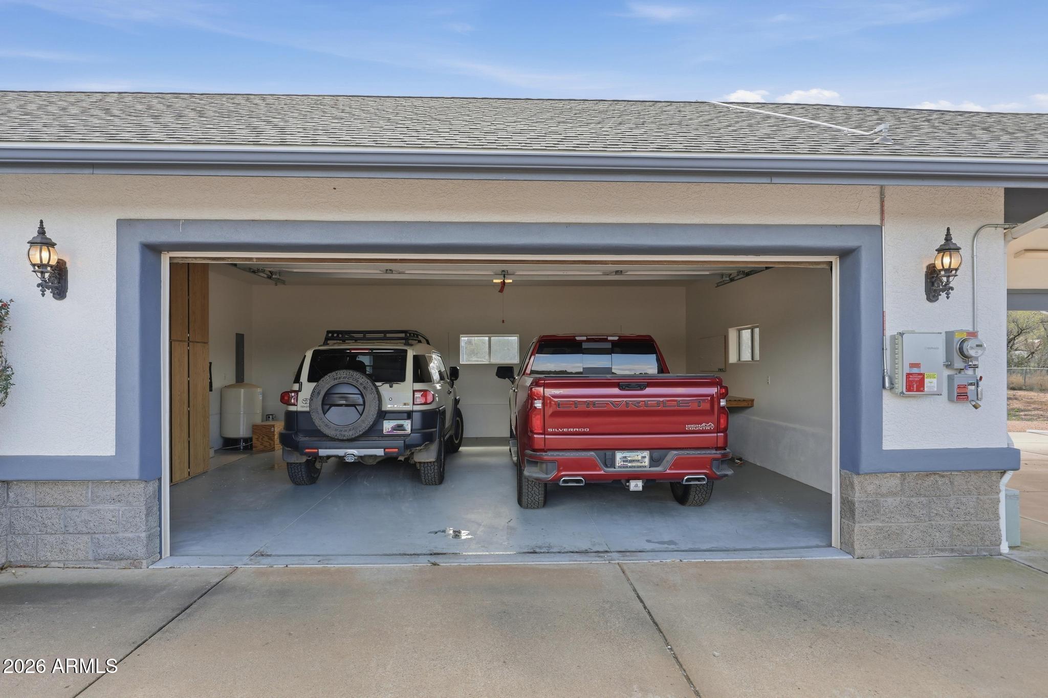 8780 Singletree Lane Payson, AZ 85541 - Photo 25 of 37 a car parked in front of a house