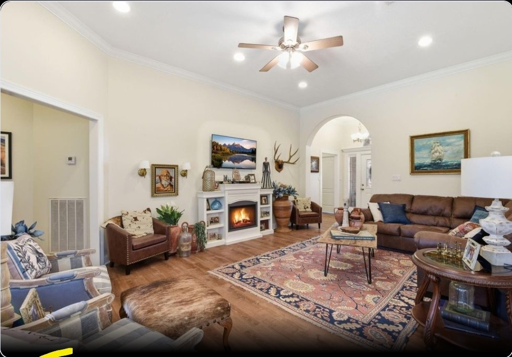 232 North Dixie Street Brenham, TX 77833 - Photo 9 of 43