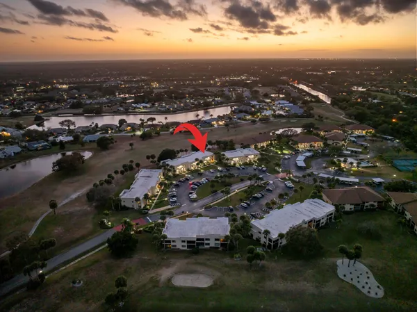 $289,900 | 6940 Southeast Constitution Boulevard, Unit 206, Hobe Sound, FL 33455