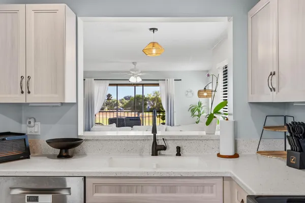 $289,900 | 6940 Southeast Constitution Boulevard, Unit 206, Hobe Sound, FL 33455