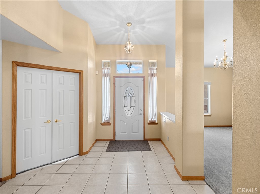 19224 Roanoke Road Apple Valley, CA 92307 - Photo 2 of 53