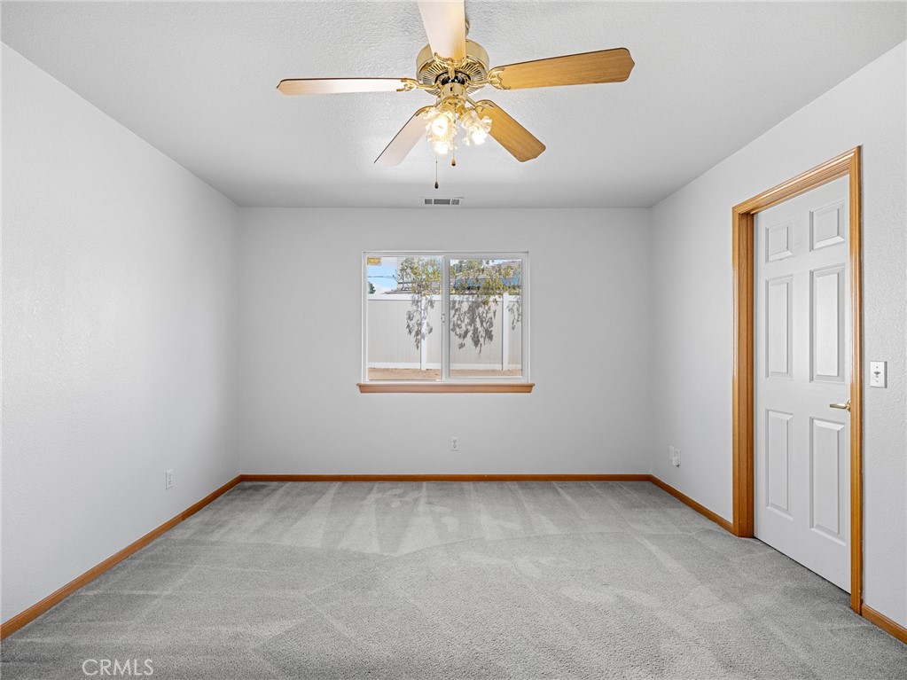 19224 Roanoke Road Apple Valley, CA 92307 - Photo 26 of 53