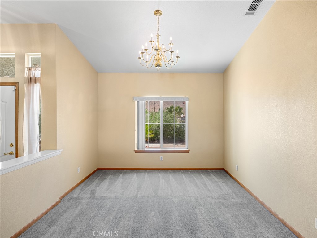 19224 Roanoke Road Apple Valley, CA 92307 - Photo 3 of 53