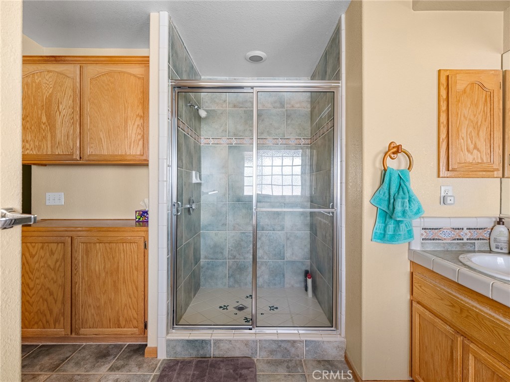 19224 Roanoke Road Apple Valley, CA 92307 - Photo 34 of 53