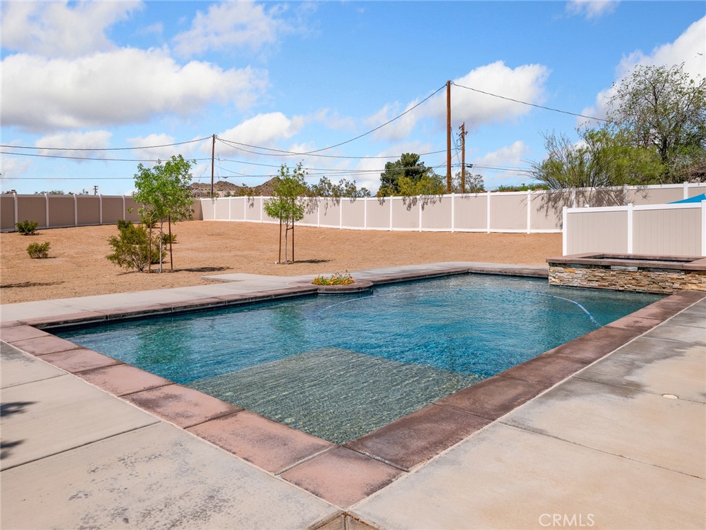 19224 Roanoke Road Apple Valley, CA 92307 - Photo 39 of 53