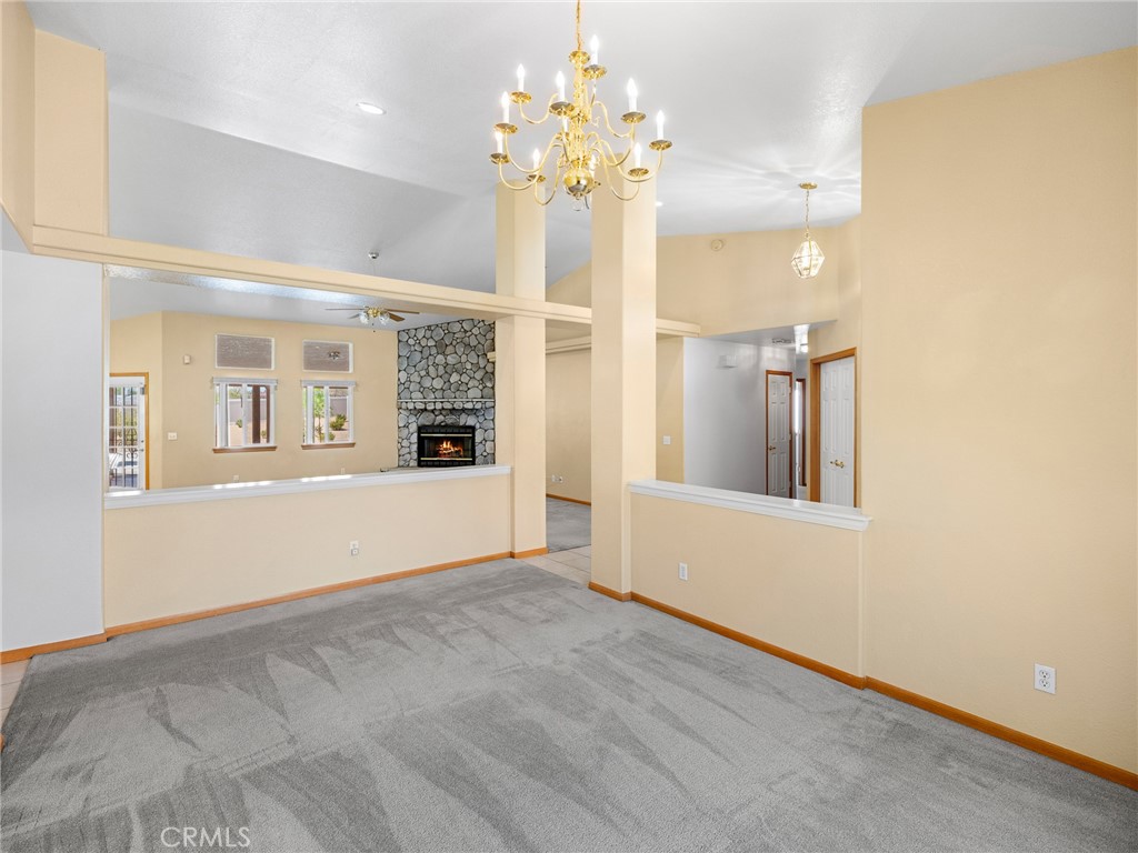 19224 Roanoke Road Apple Valley, CA 92307 - Photo 4 of 53