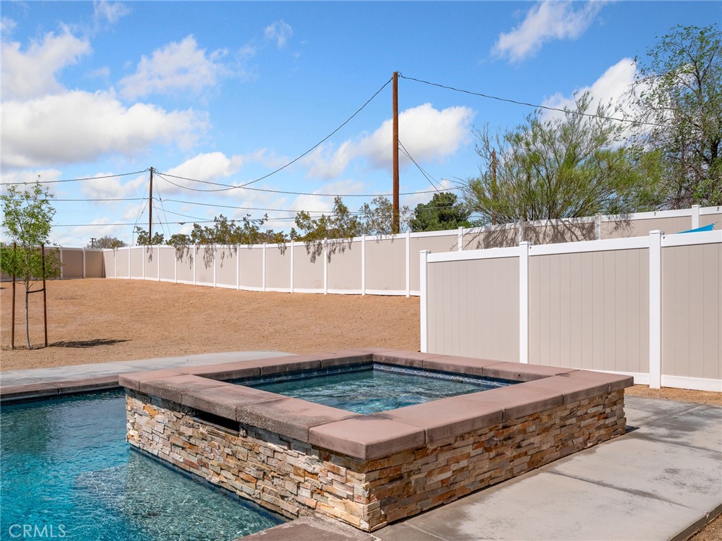 19224 Roanoke Road Apple Valley, CA 92307 - Photo 43 of 53