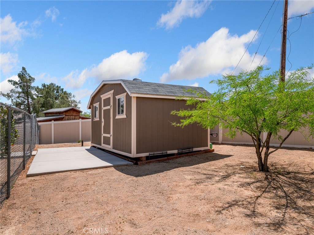 19224 Roanoke Road Apple Valley, CA 92307 - Photo 48 of 53