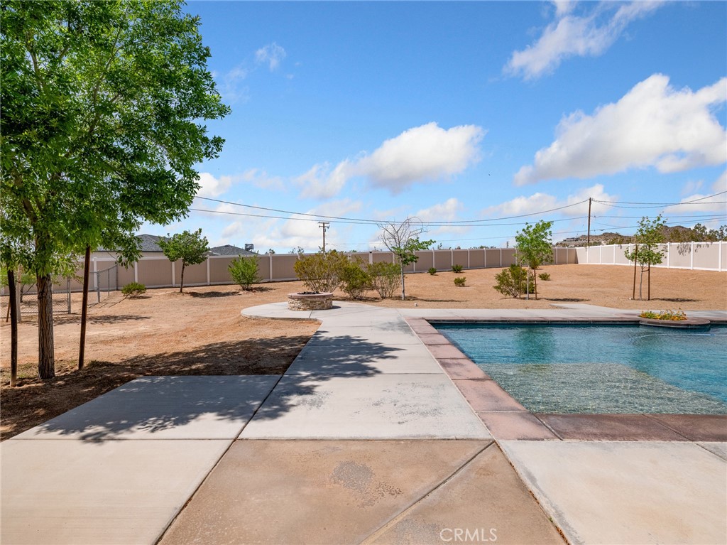 19224 Roanoke Road Apple Valley, CA 92307 - Photo 52 of 53