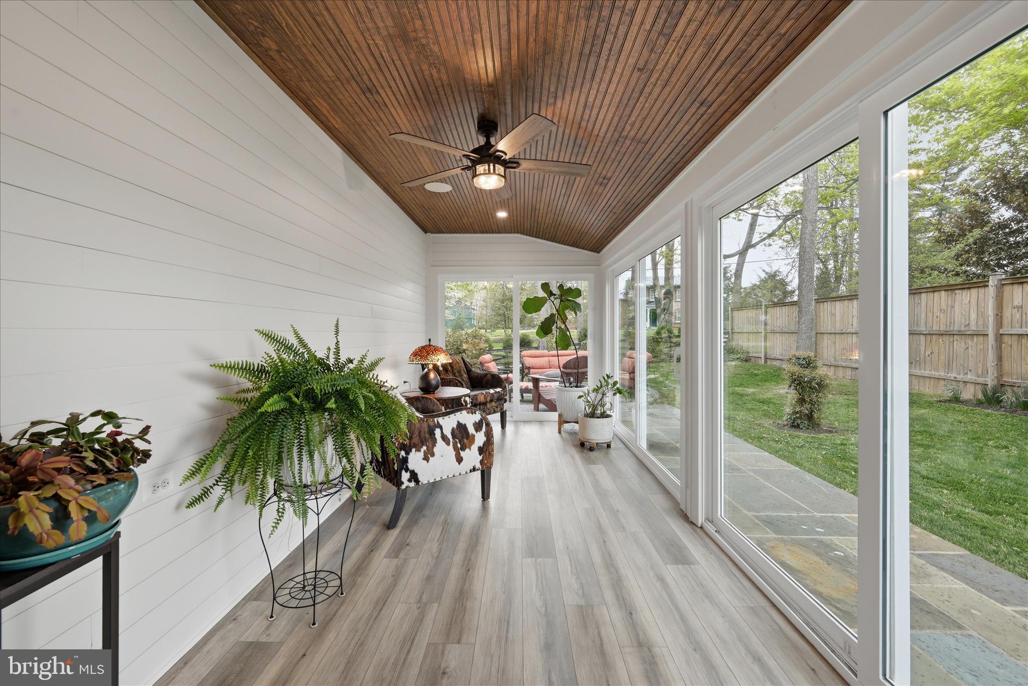 320 Loudoun Street Southwest Leesburg, VA 20175 - Photo 18 of 60 Sun Room