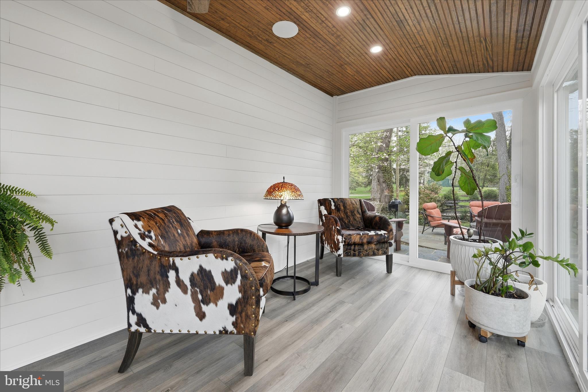 320 Loudoun Street Southwest Leesburg, VA 20175 - Photo 19 of 60 Sun Room