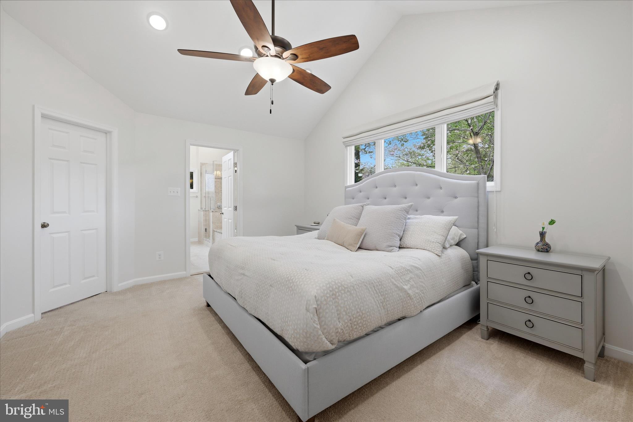 320 Loudoun Street Southwest Leesburg, VA 20175 - Photo 21 of 60 Main Level - Primary Bedroom