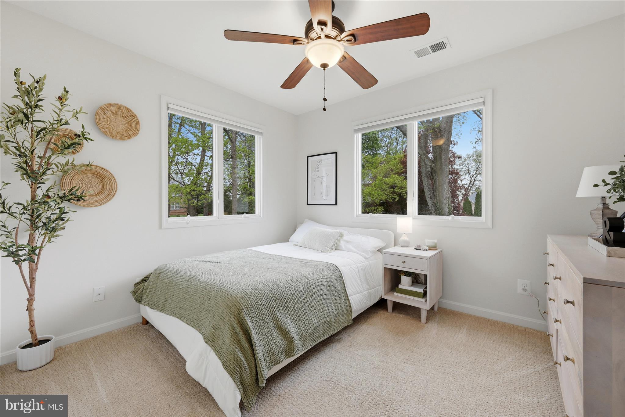 320 Loudoun Street Southwest Leesburg, VA 20175 - Photo 30 of 60 Bedroom