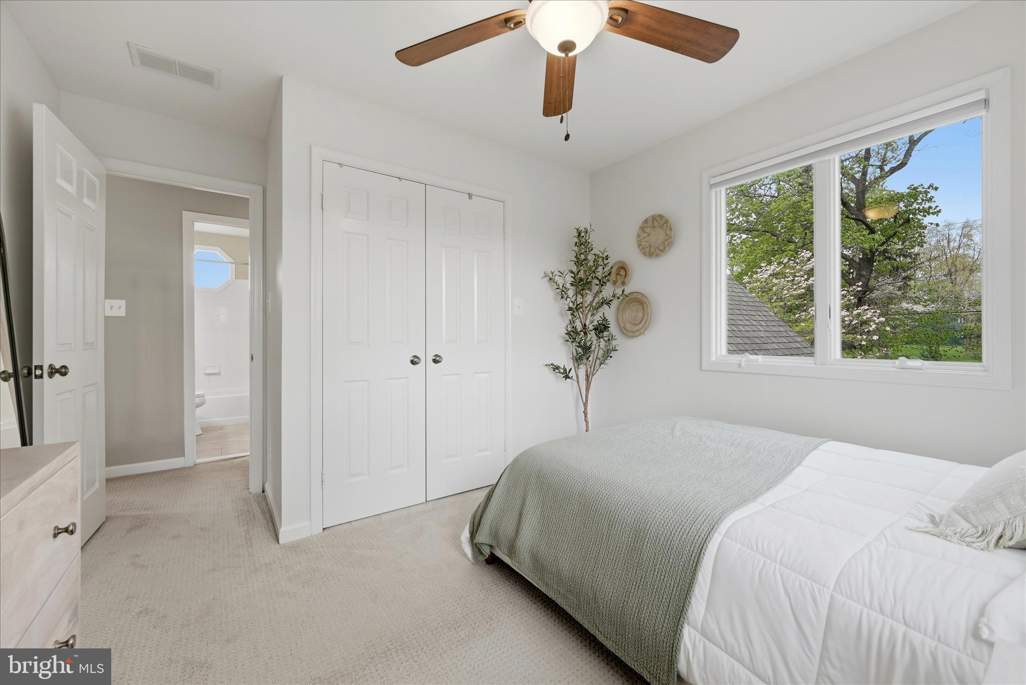 320 Loudoun Street Southwest Leesburg, VA 20175 - Photo 31 of 60 Bedroom