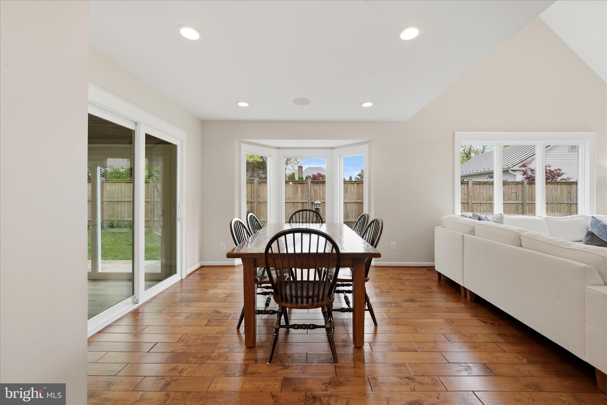 320 Loudoun Street Southwest Leesburg, VA 20175 - Photo 10 of 60 Dining Area