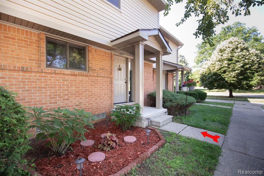 3912 Old Creek Road Troy, MI 48084 - Photo 6 of 38 Gallery Image 6