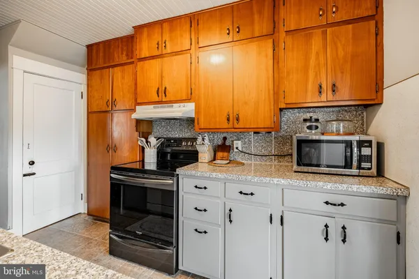 $299,900 | 36 Fairview Street, Boyertown, PA 19512