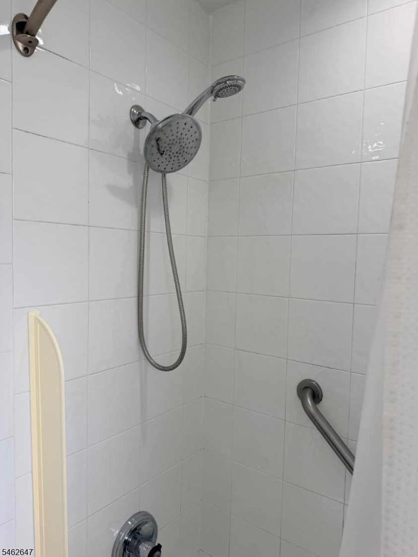 163 Ridge Road Cedar Grove, NJ 07009 - Photo 15 of 21 Gallery Image 15