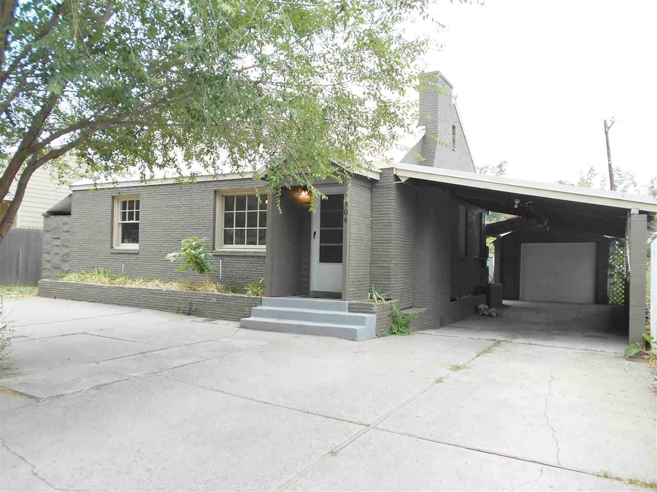 304 East Hawthorne Road Spokane, WA 99218 - Photo 1 of 20