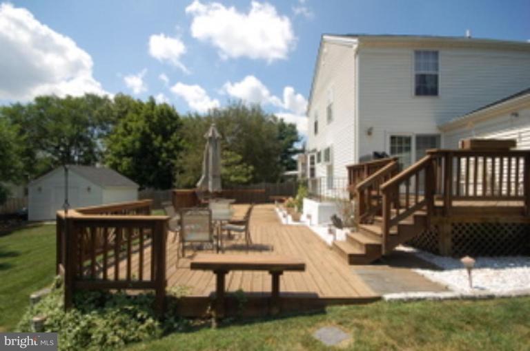 805 Cattail Lane Northeast Leesburg, VA 20176 - Photo 17 of 23 Deck