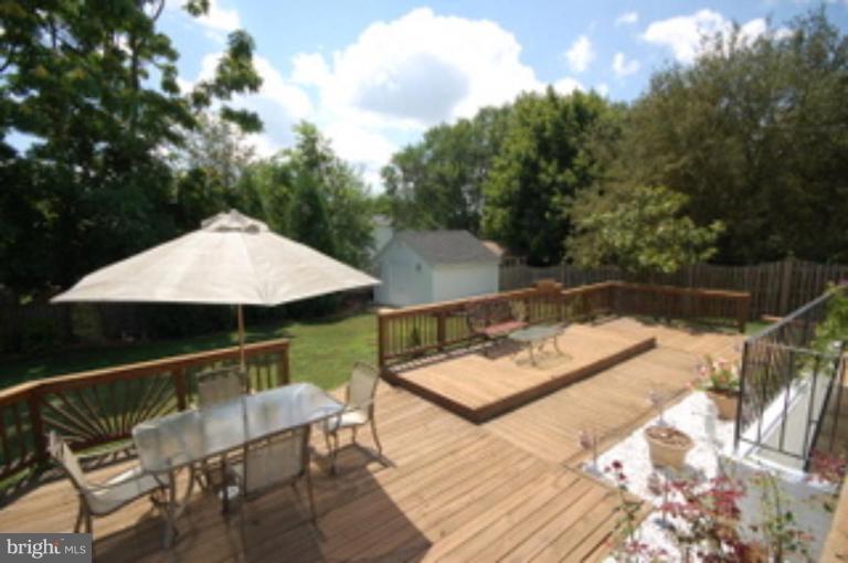 805 Cattail Lane Northeast Leesburg, VA 20176 - Photo 19 of 23 Exterior #3