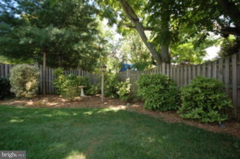 805 Cattail Lane Northeast Leesburg, VA 20176 - Photo 22 of 23 Exterior #4