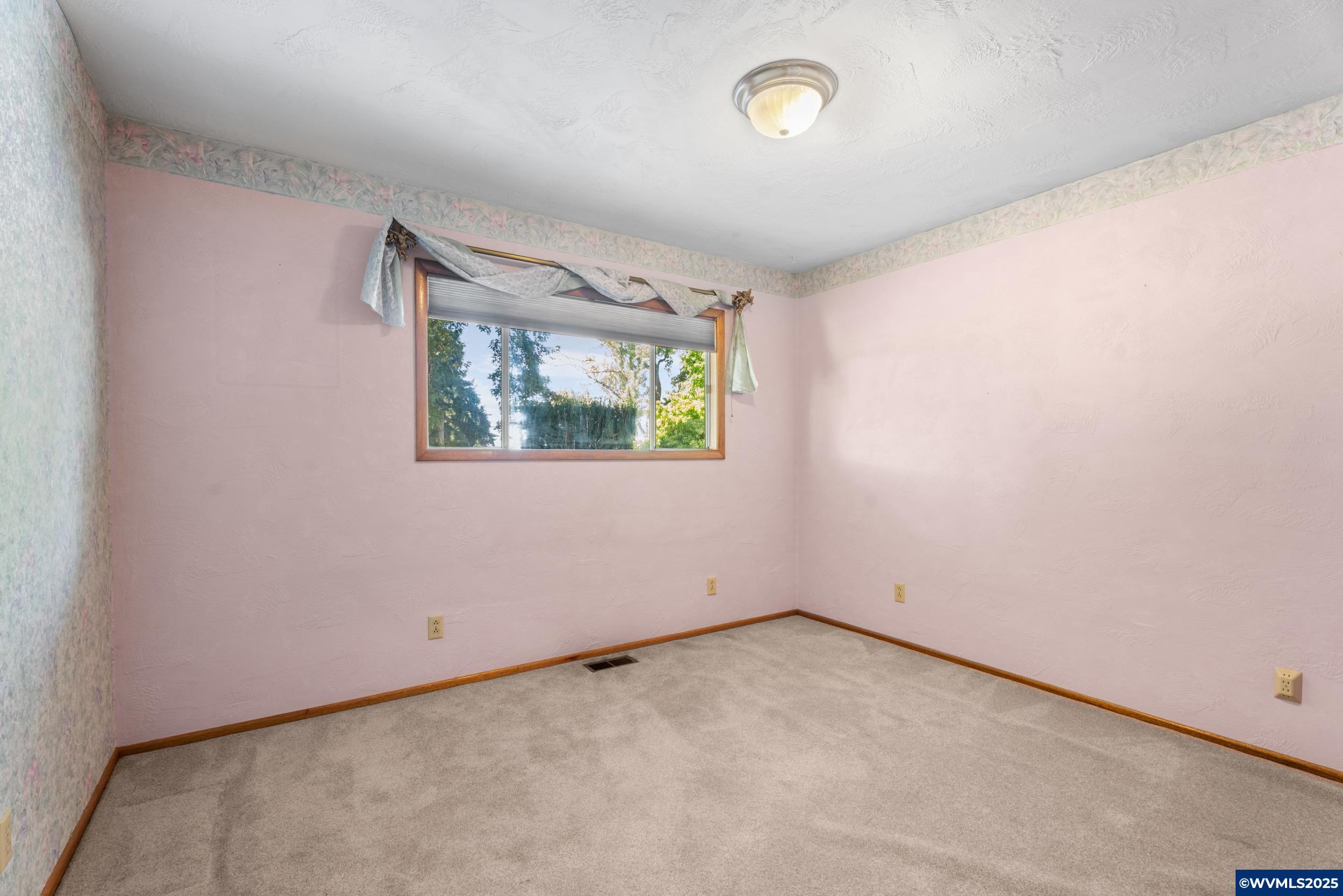 15895 Old Butteville Road Northeast Gervais, OR 97026 - Photo 12 of 39