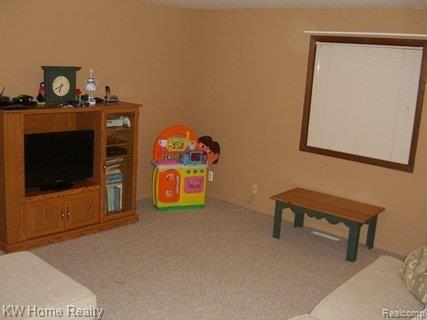 289 Gamma Road Walled Lake, MI 48390 - Photo 6 of 12 Family Room Second View.jpg