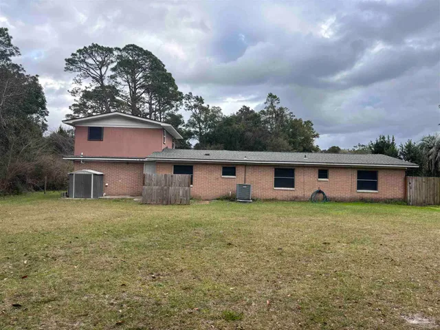 $2,100 | 425 Rentz Avenue, Pensacola, FL 32507