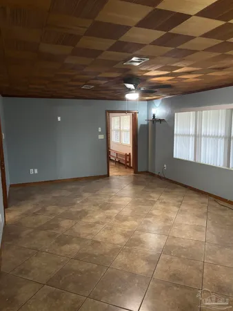 $1,800 | 425 Rentz Avenue, Pensacola, FL 32507