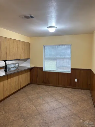 $2,100 | 425 Rentz Avenue, Pensacola, FL 32507