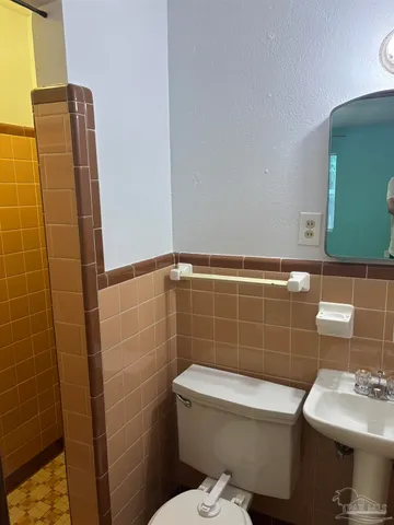 $2,100 | 425 Rentz Avenue, Pensacola, FL 32507